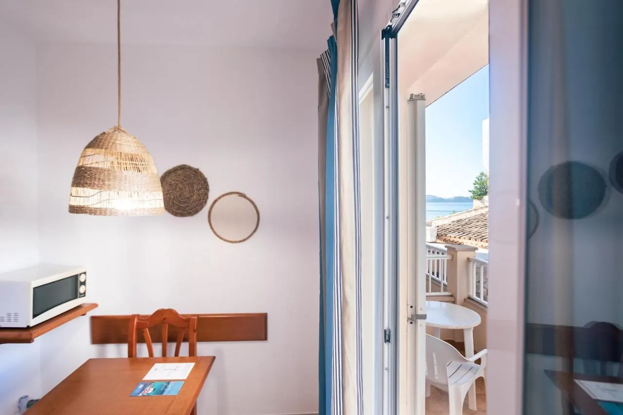 Inner Niza Paguera Apartment Peguera