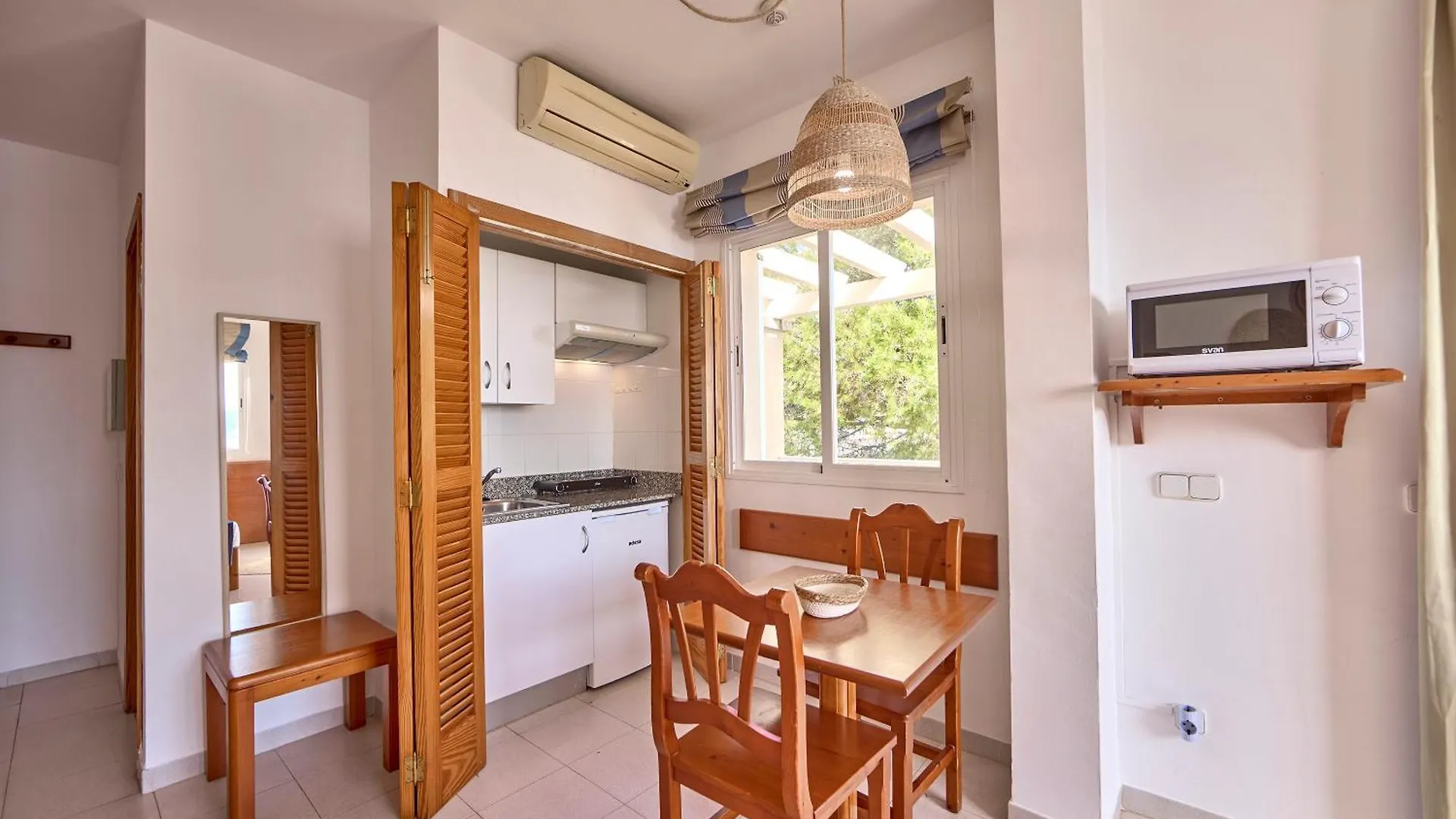Inner Niza Paguera Apartment
